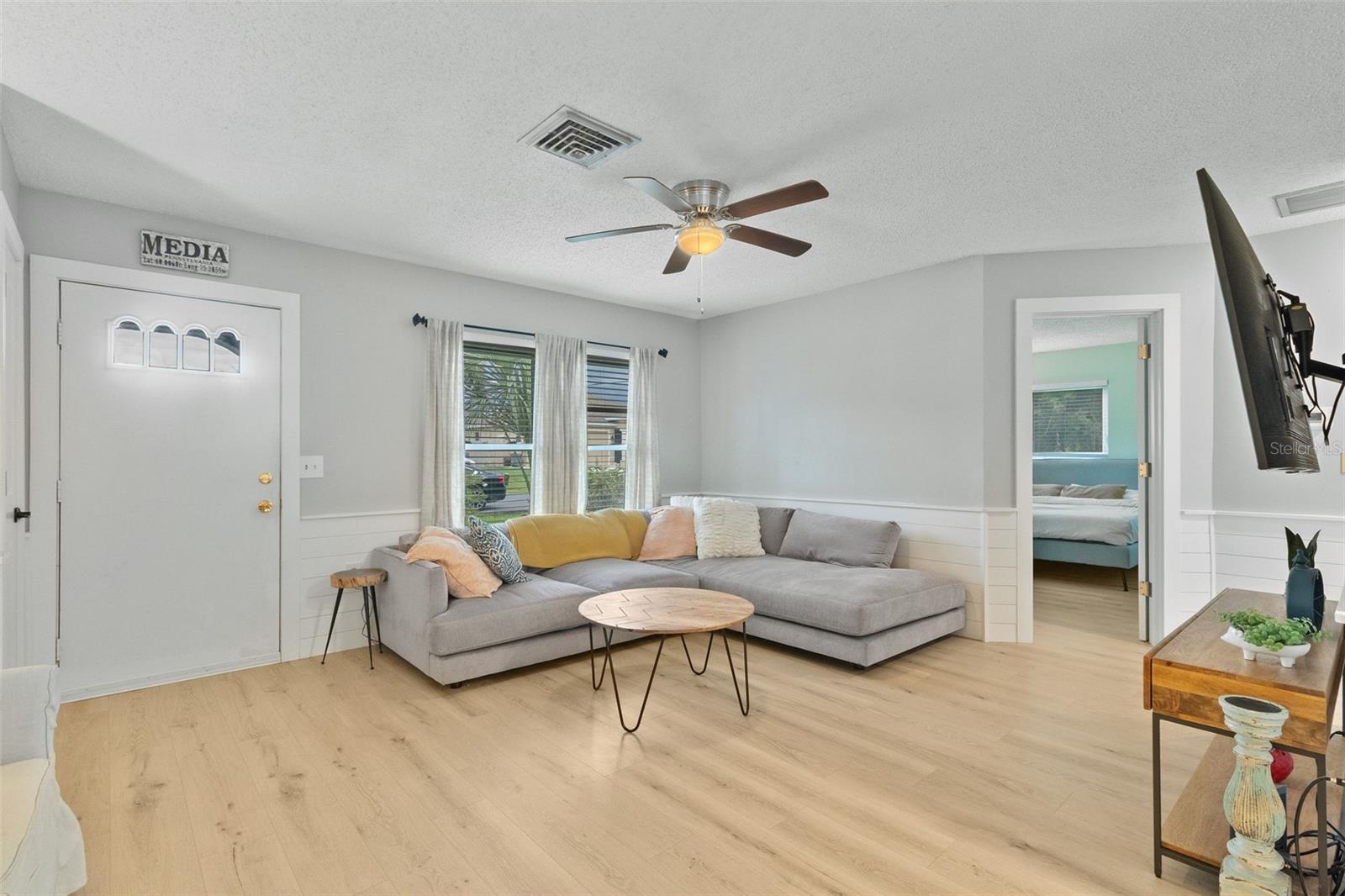 SOUTH VENICE - Residential