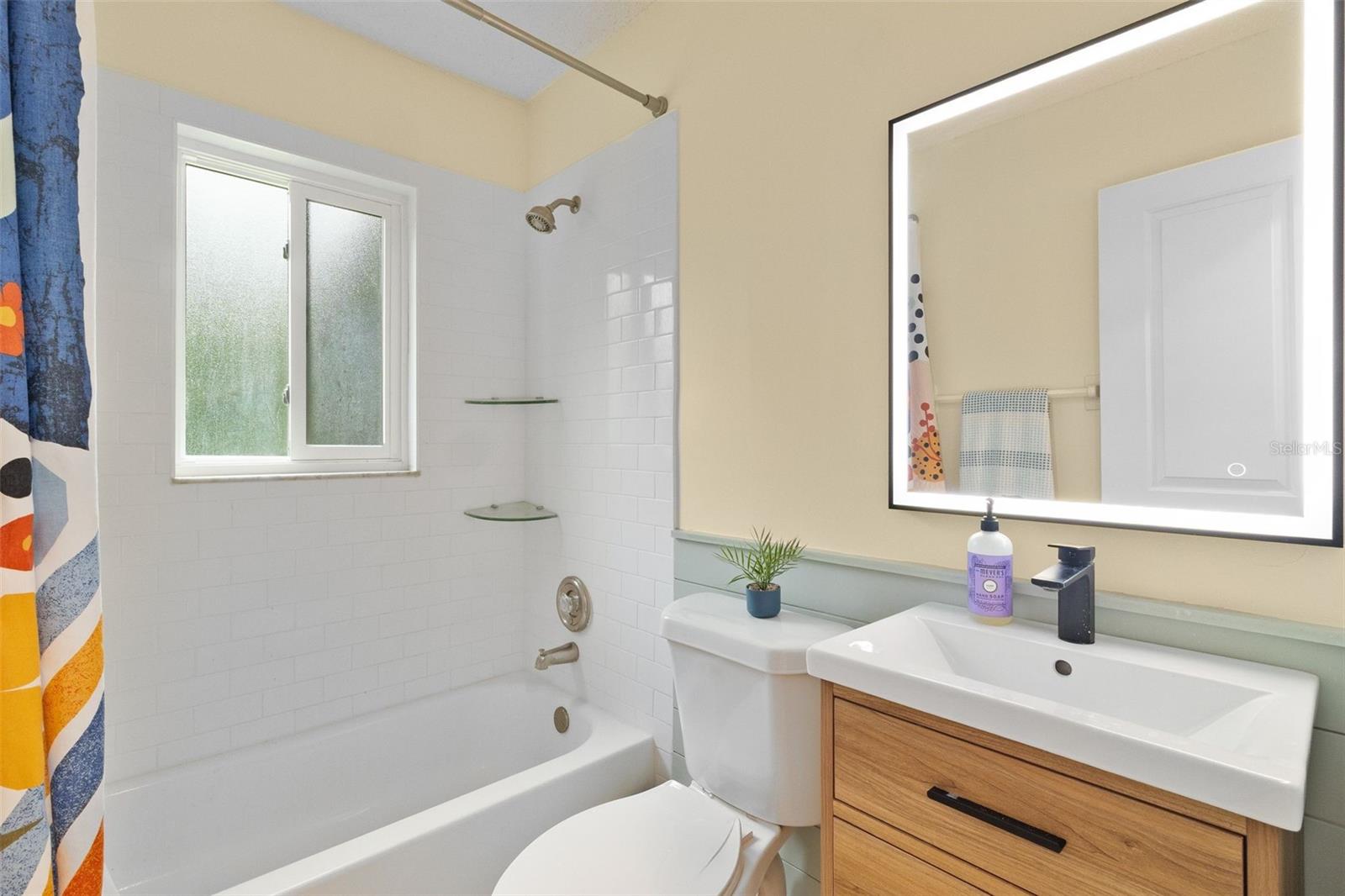 SOUTH VENICE - Residential