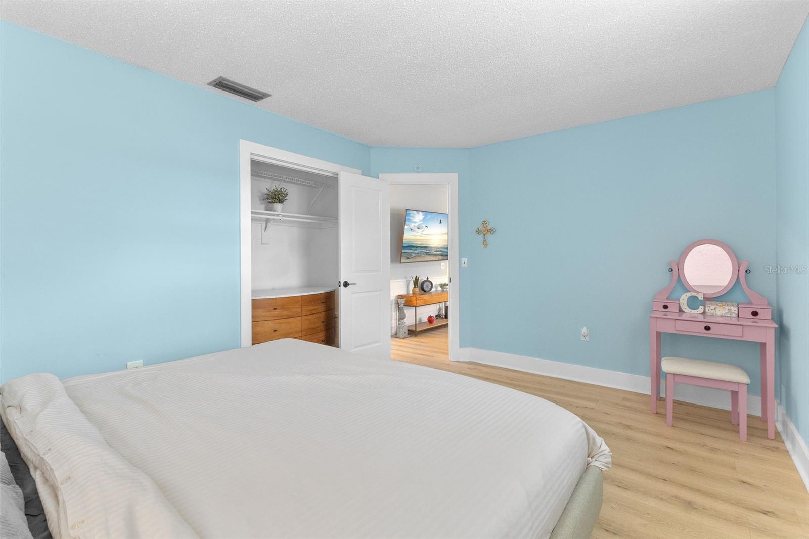 SOUTH VENICE - Residential