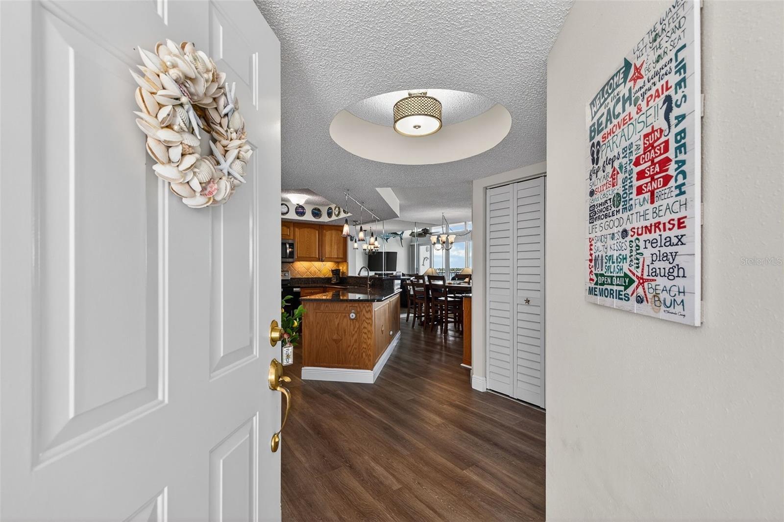 ISLA KEY CONDO - Residential