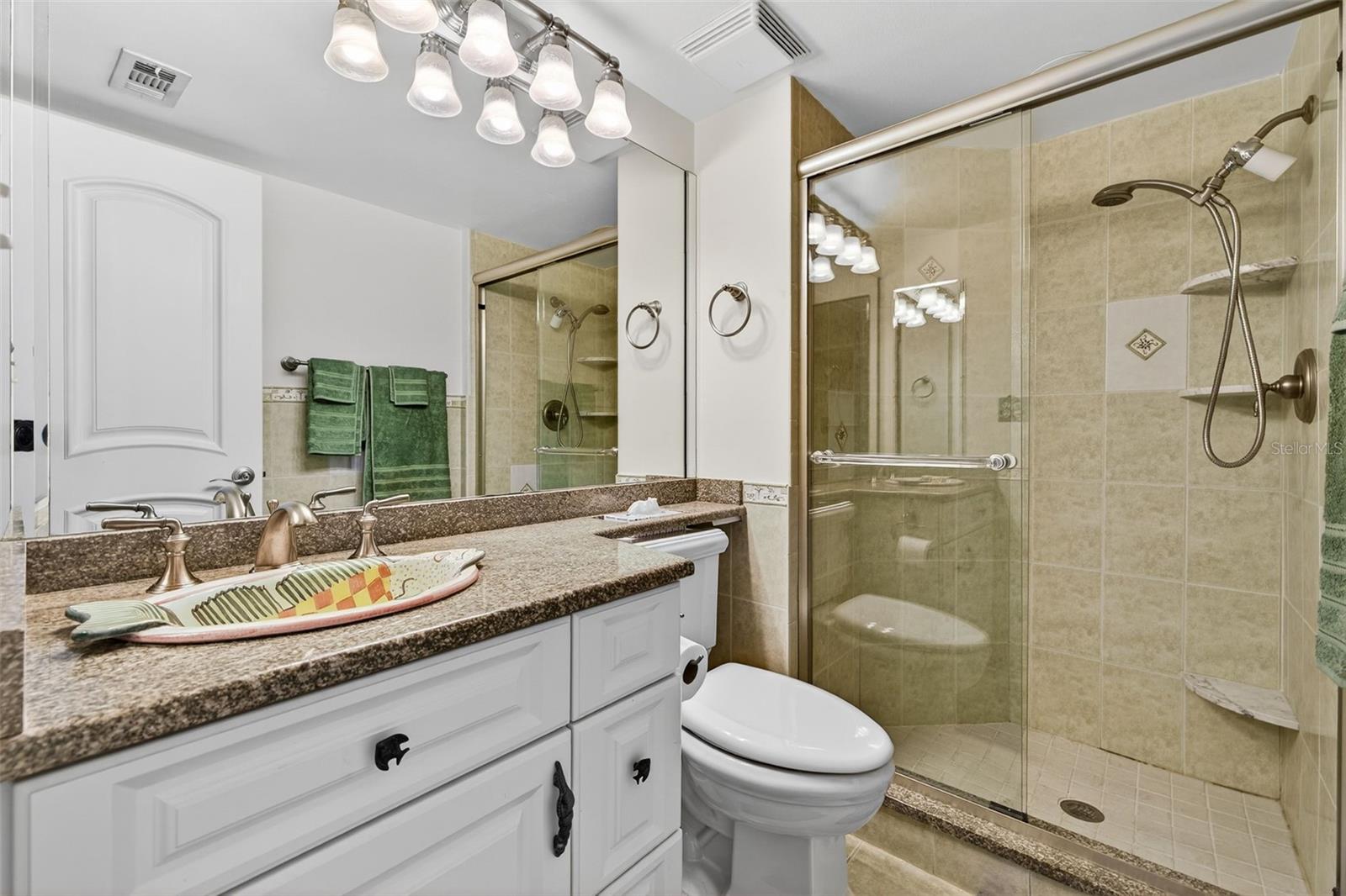 ISLA KEY CONDO - Residential