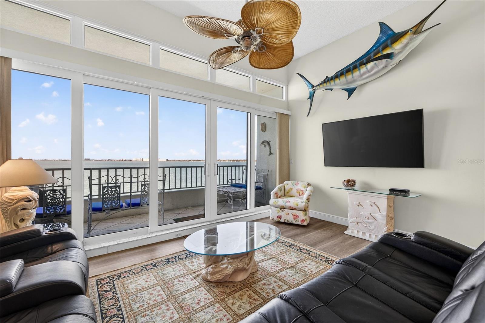 ISLA KEY CONDO - Residential