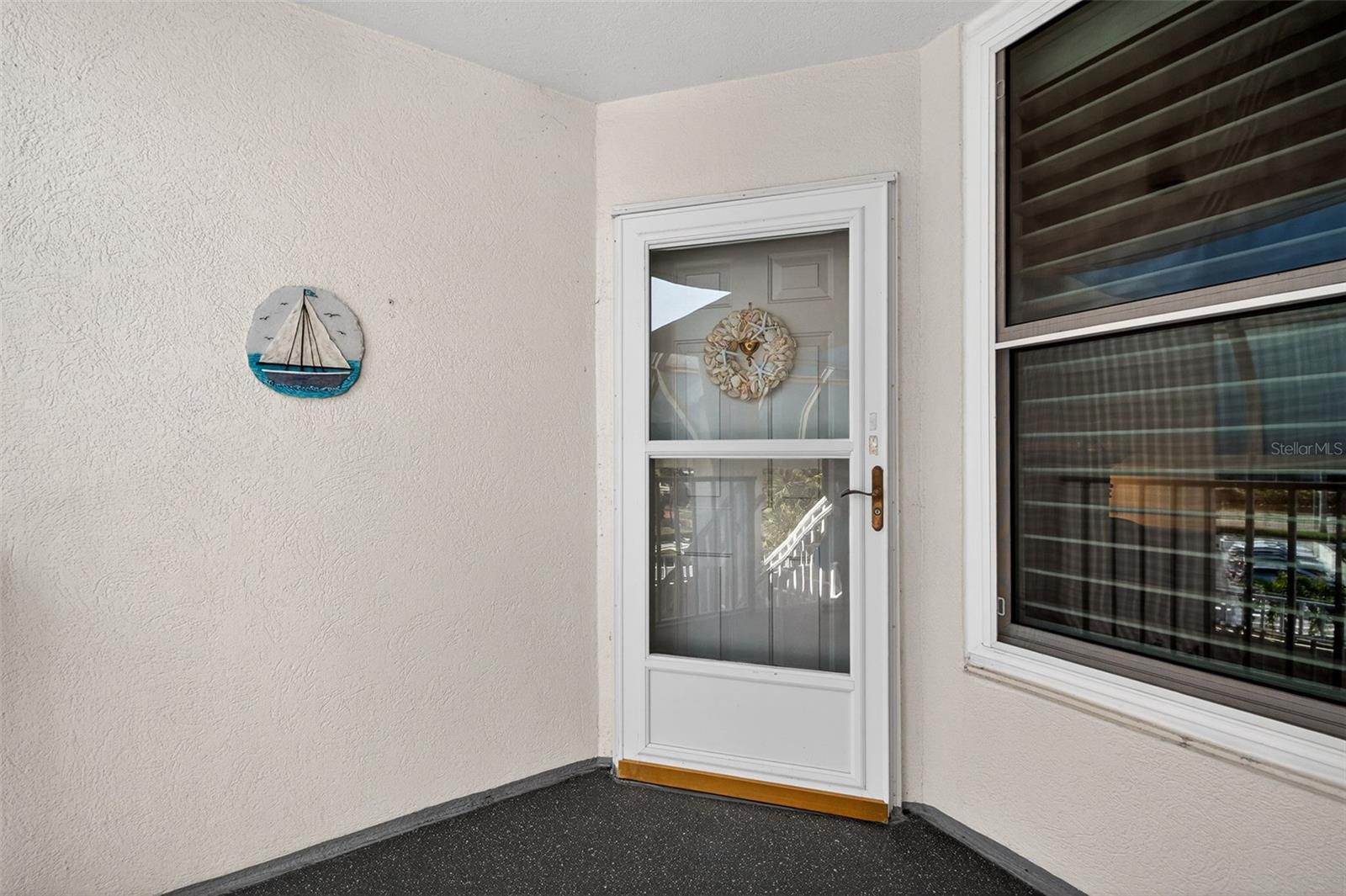 ISLA KEY CONDO - Residential