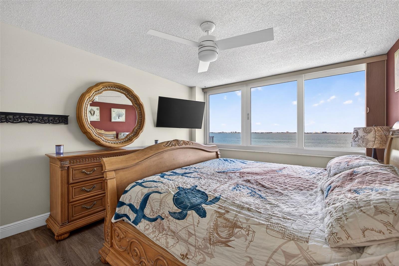 ISLA KEY CONDO - Residential