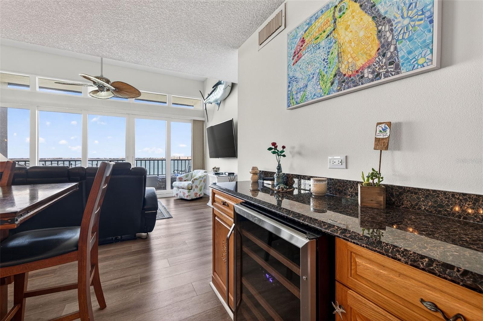 ISLA KEY CONDO - Residential