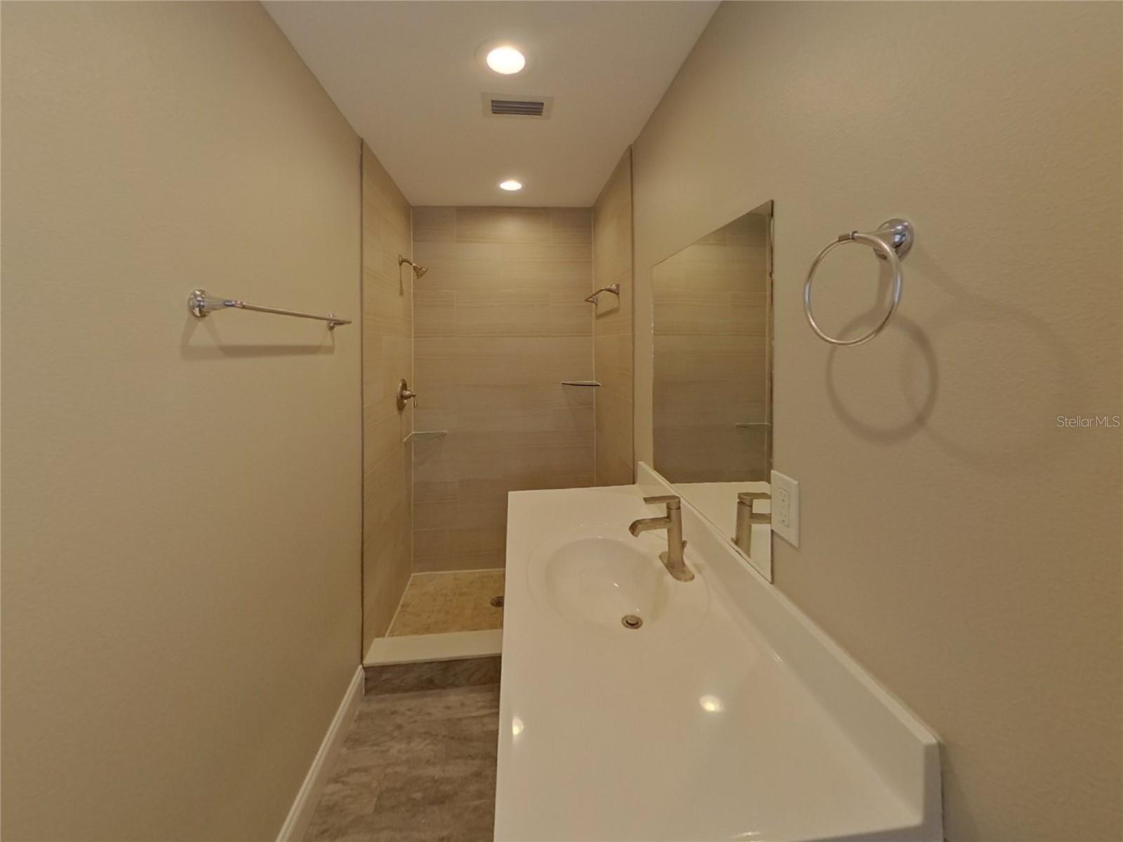 BILTMORE ESTATES - Residential Lease