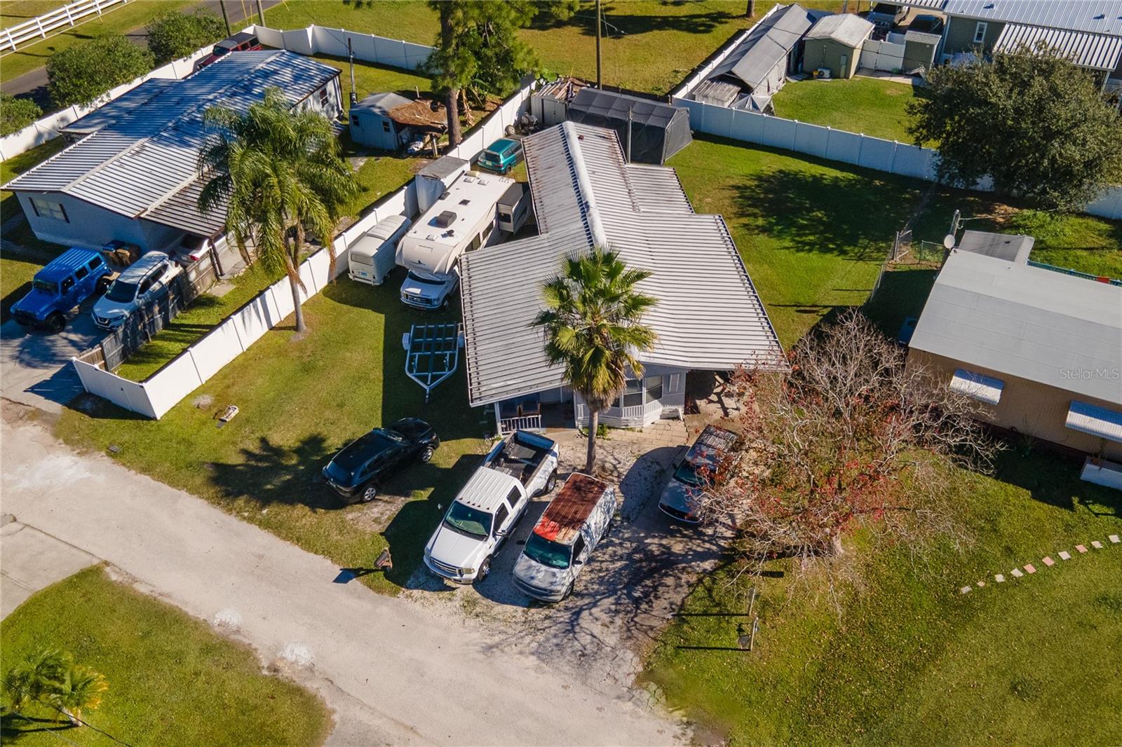 LEE BEL PARK - Residential