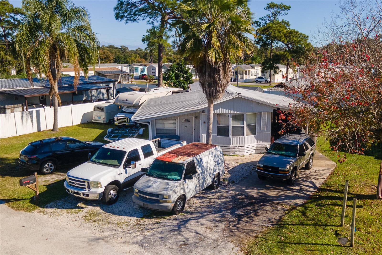 LEE BEL PARK - Residential