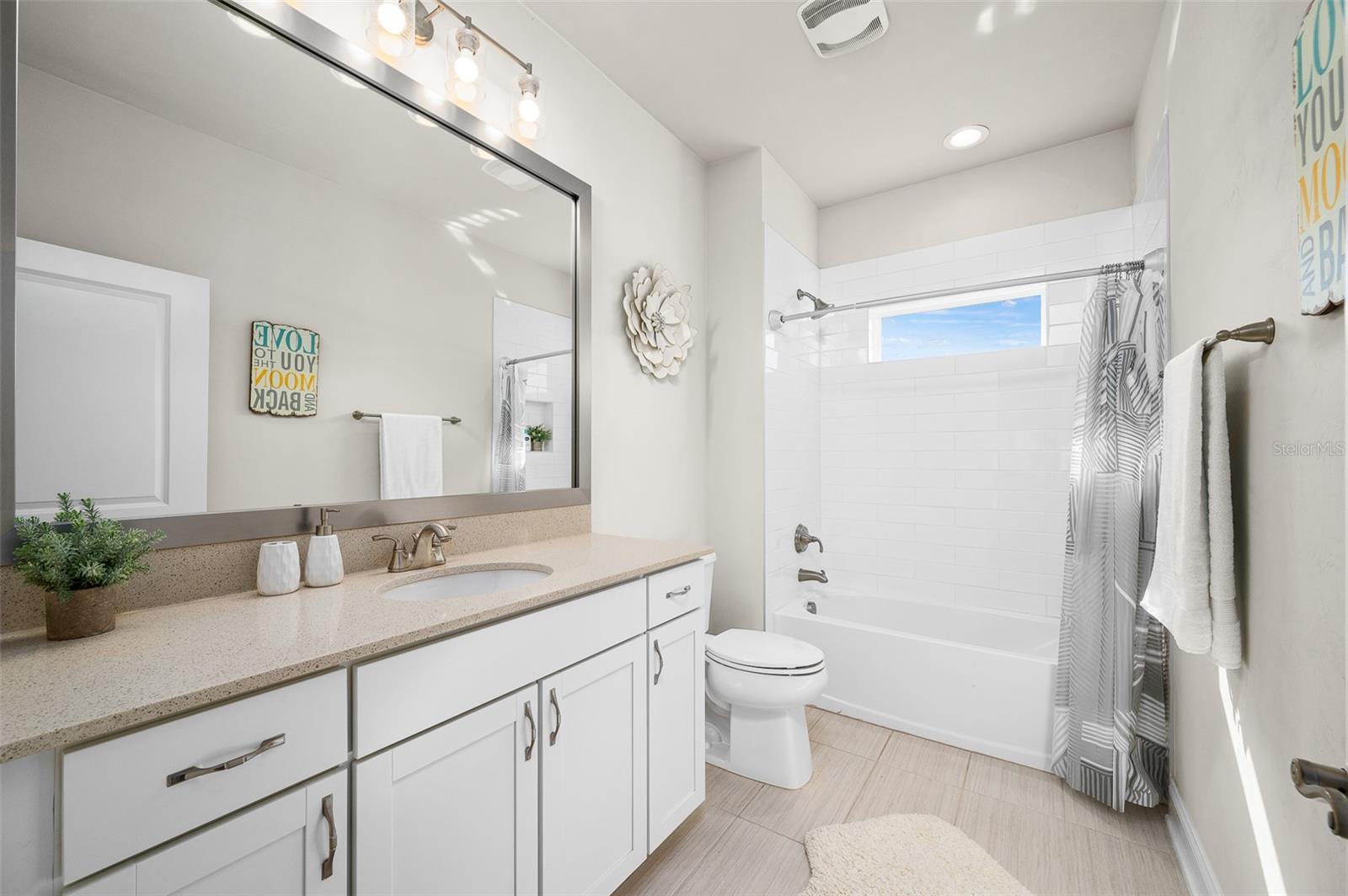 OAKMONT PH 3 PB 35 PG 60 - Residential