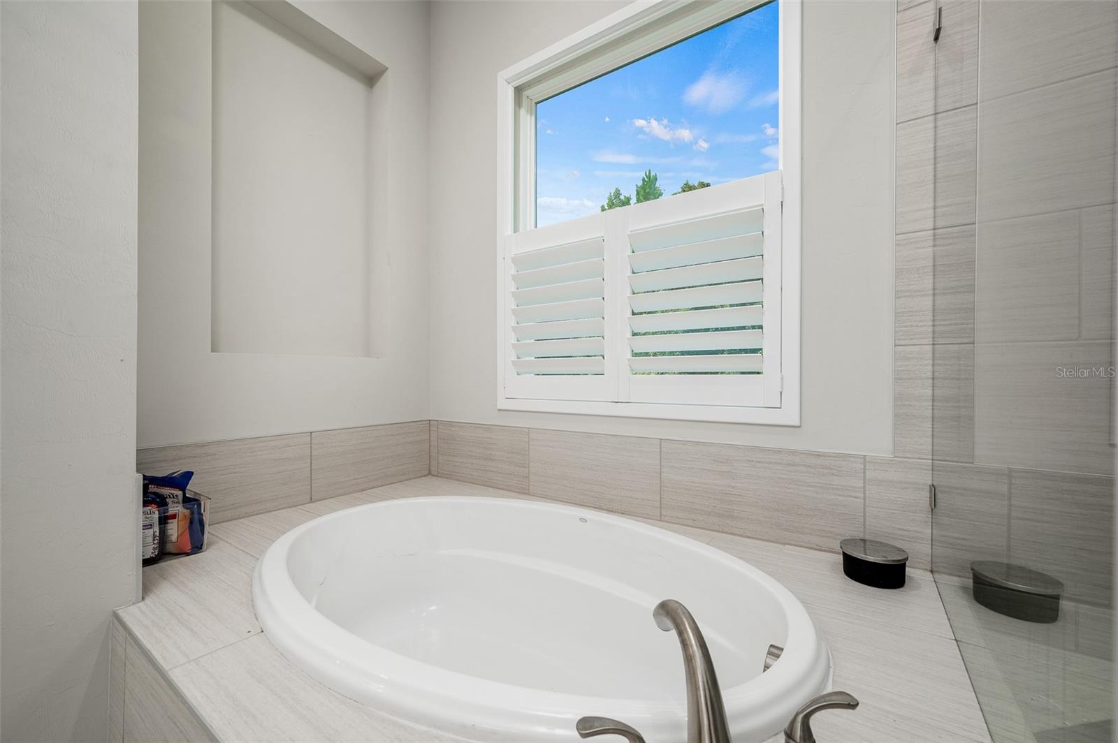 OAKMONT PH 3 PB 35 PG 60 - Residential