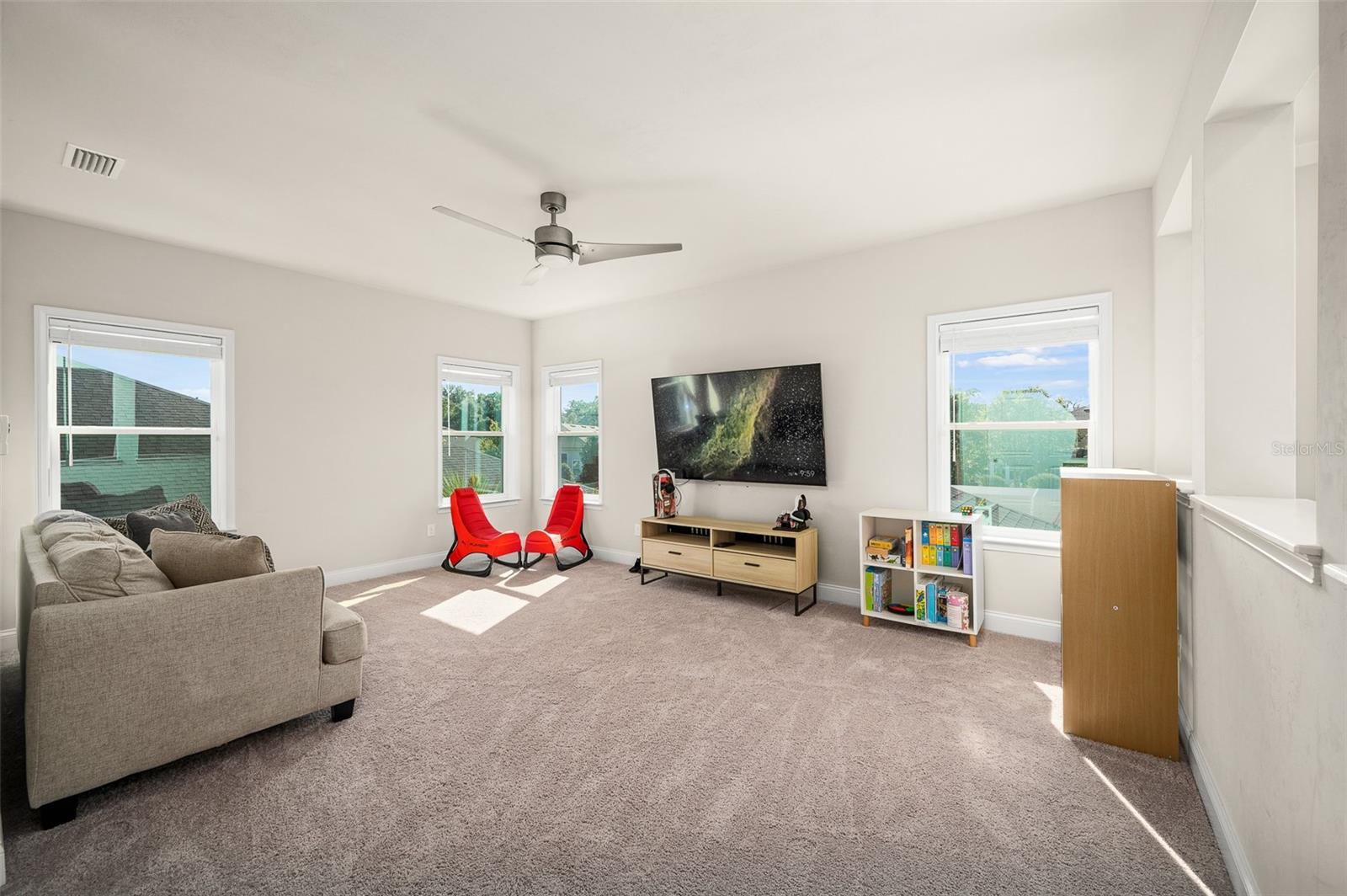 OAKMONT PH 3 PB 35 PG 60 - Residential