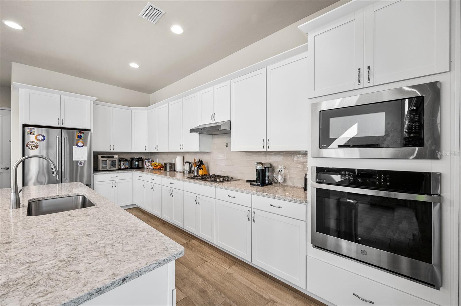 OAKMONT PH 3 PB 35 PG 60 - Residential