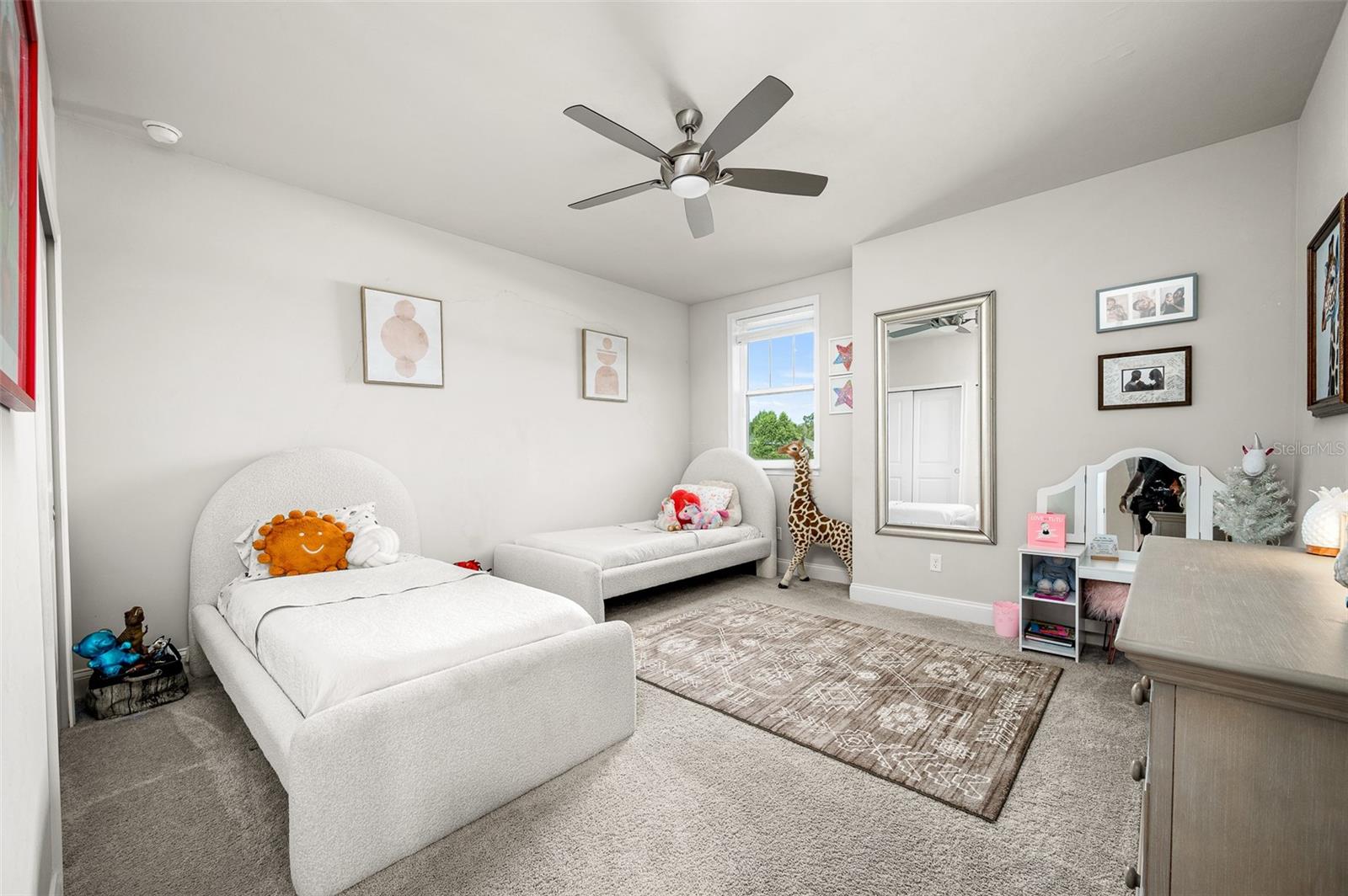 OAKMONT PH 3 PB 35 PG 60 - Residential