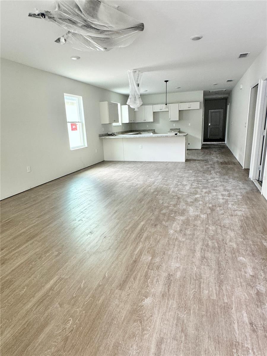 625 W 9TH STREET