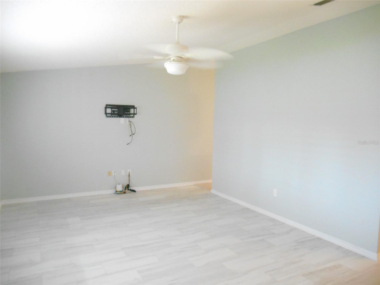 SPRUCE CRK SOUTH 08 - Residential Lease