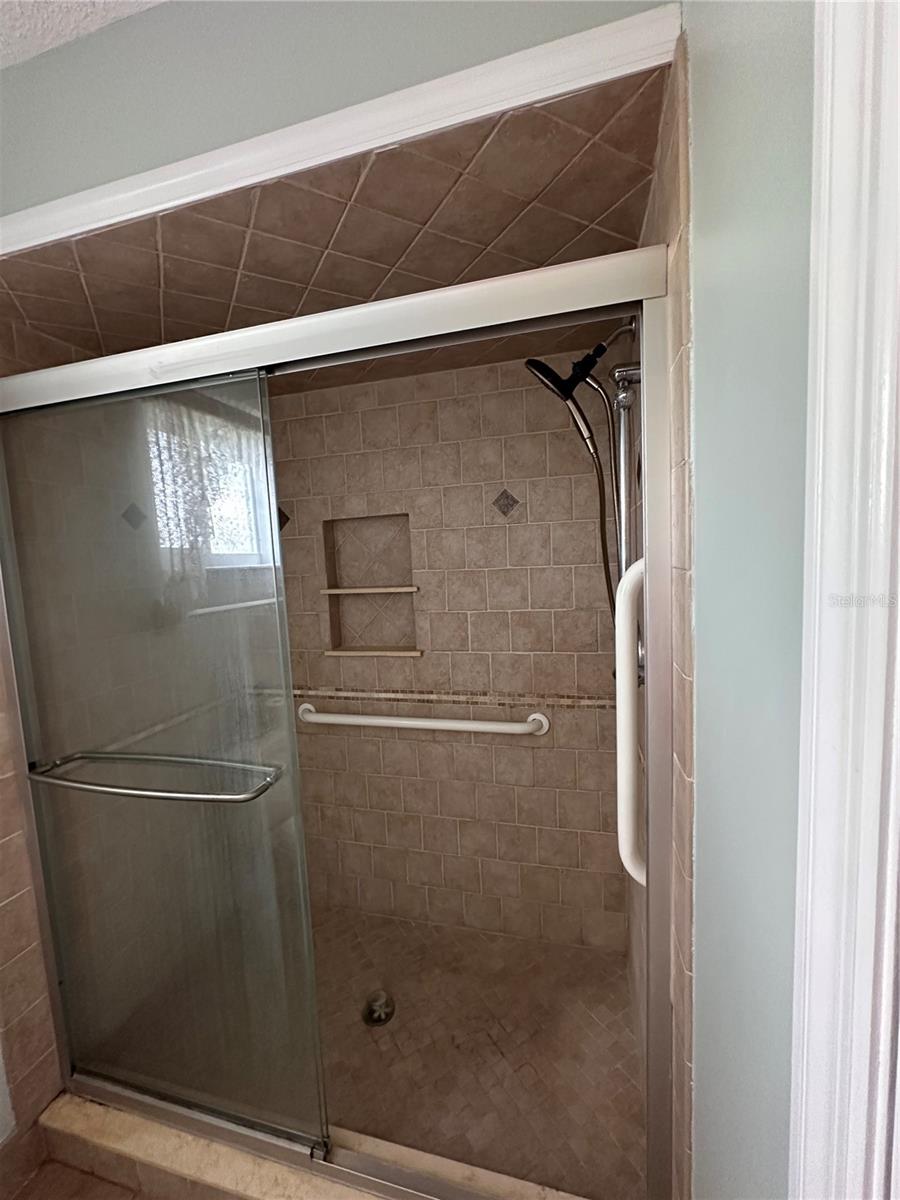 SPRUCE CRK SOUTH 08 - Residential Lease