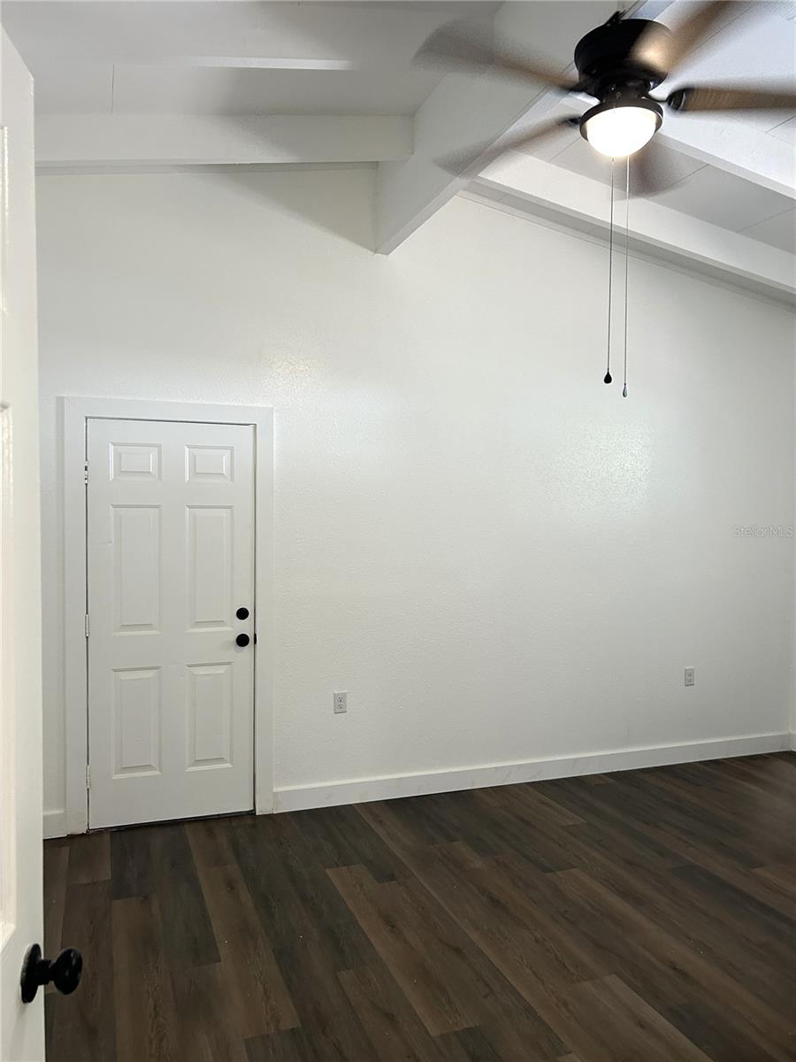 LAKEWOOD - Residential