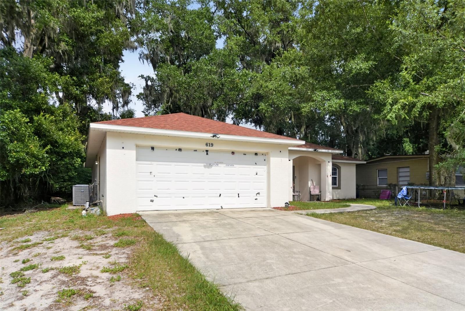 619 PINKNEY STREET