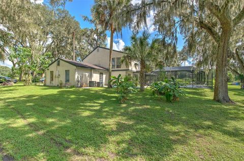 A home in PLANT CITY