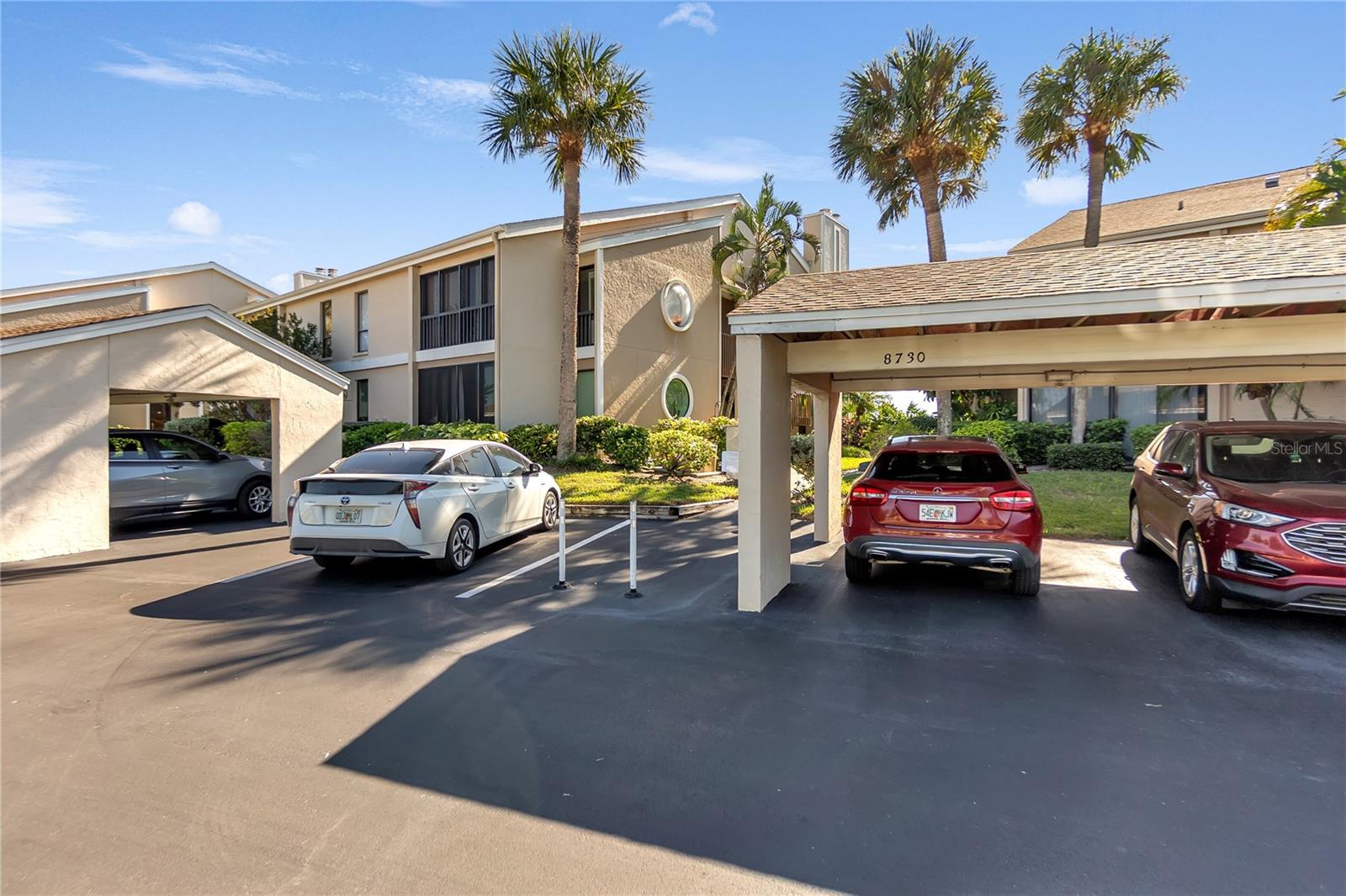 BAY HOLLOW - Residential