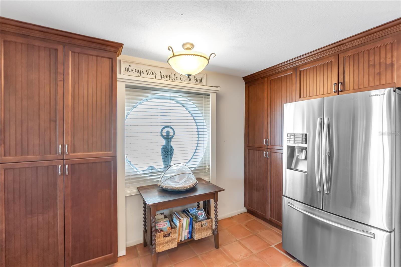 BAY HOLLOW - Residential