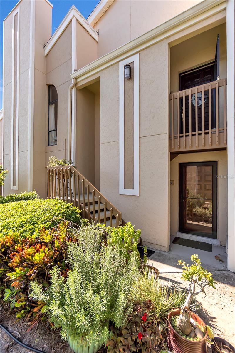 BAY HOLLOW - Residential