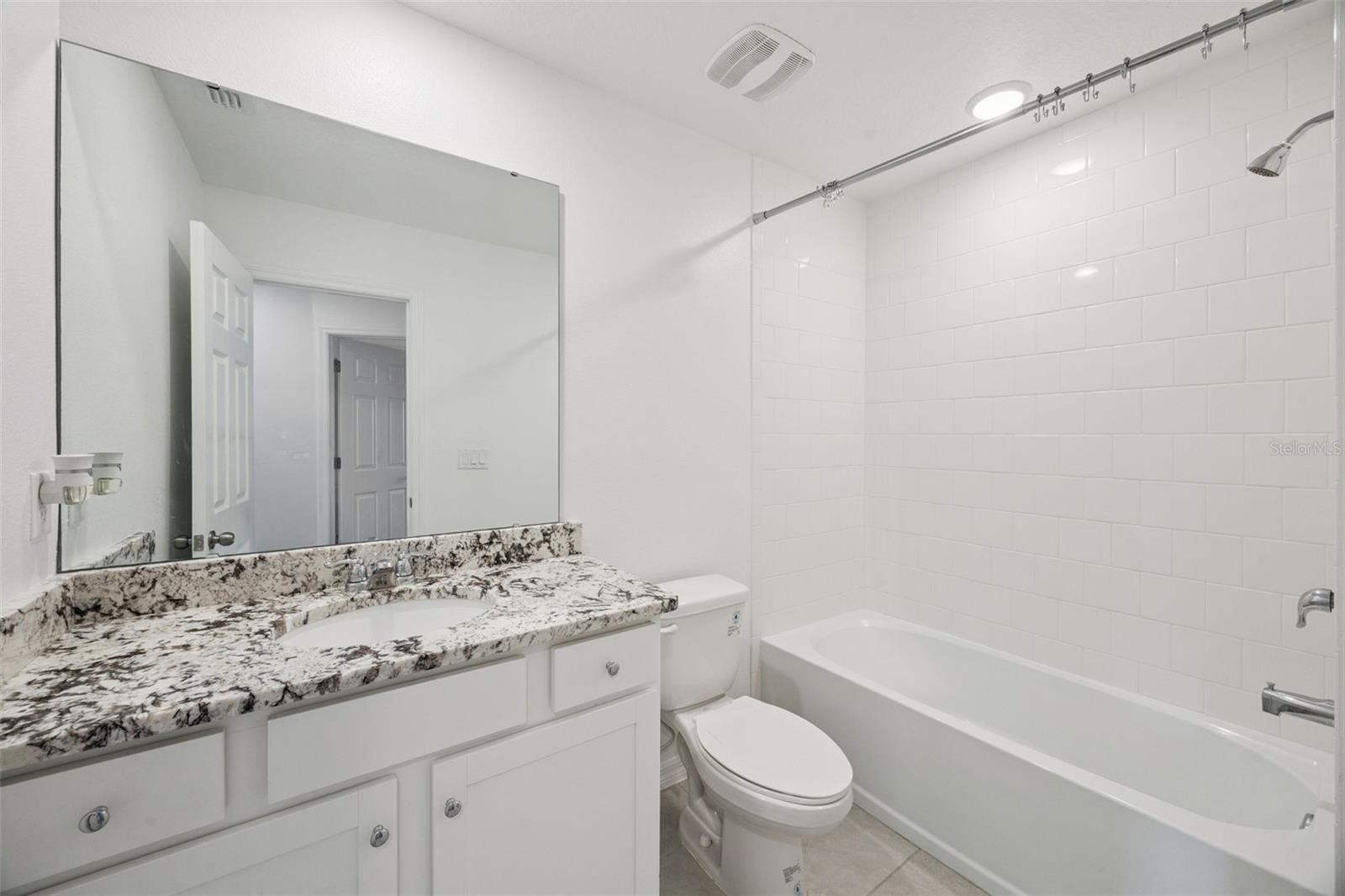 SPRING ISLE PALMS - Residential