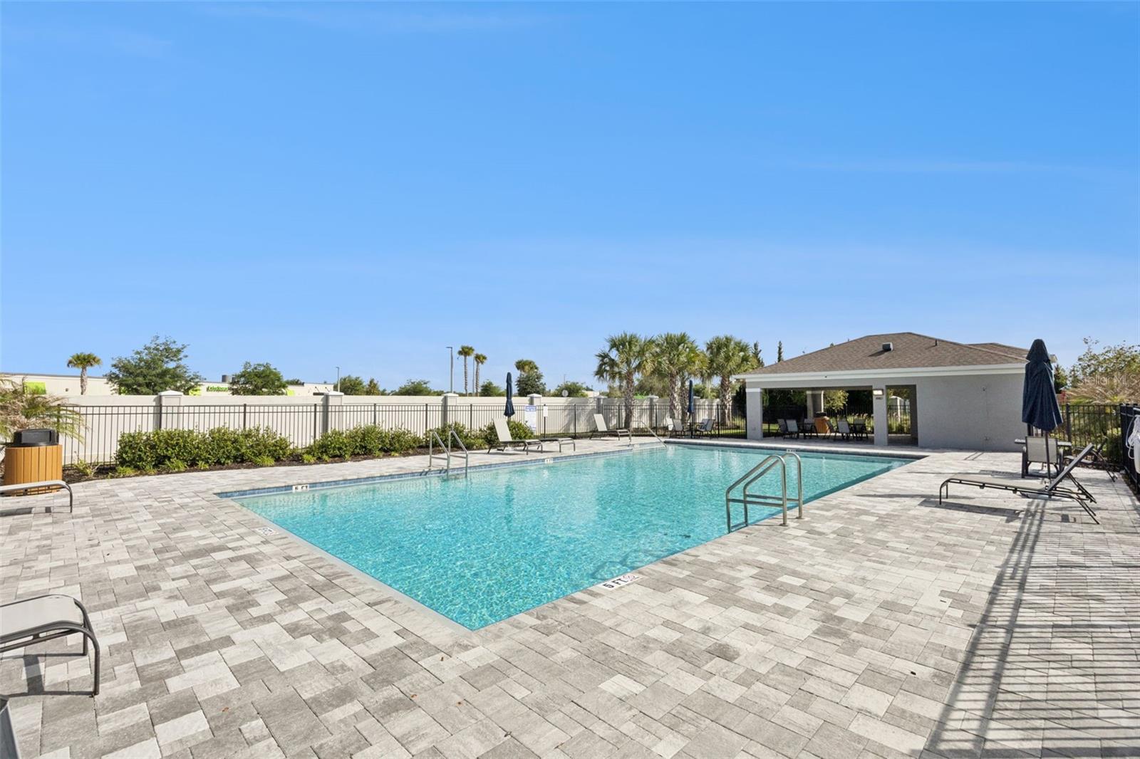 SPRING ISLE PALMS - Residential