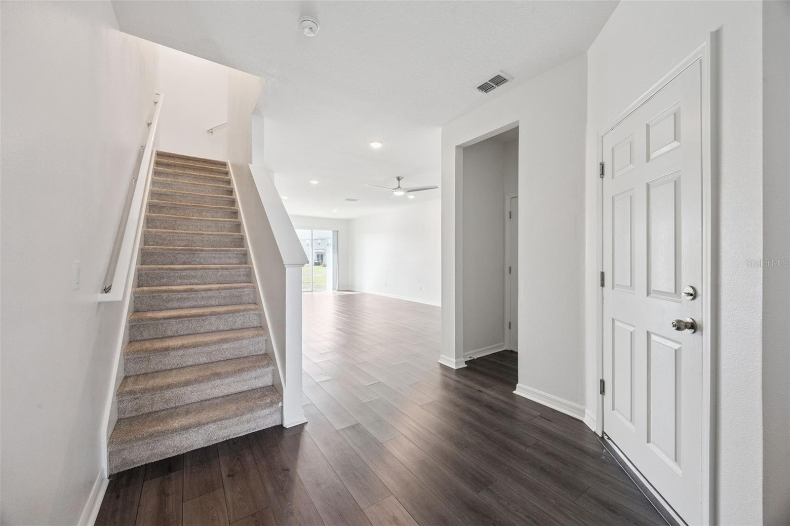 SPRING ISLE PALMS - Residential