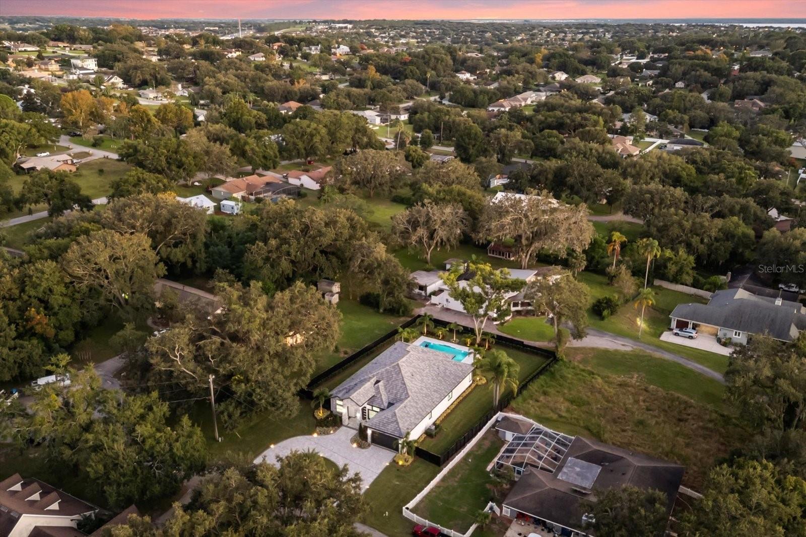 CAMPHORWOOD SHORES - Residential