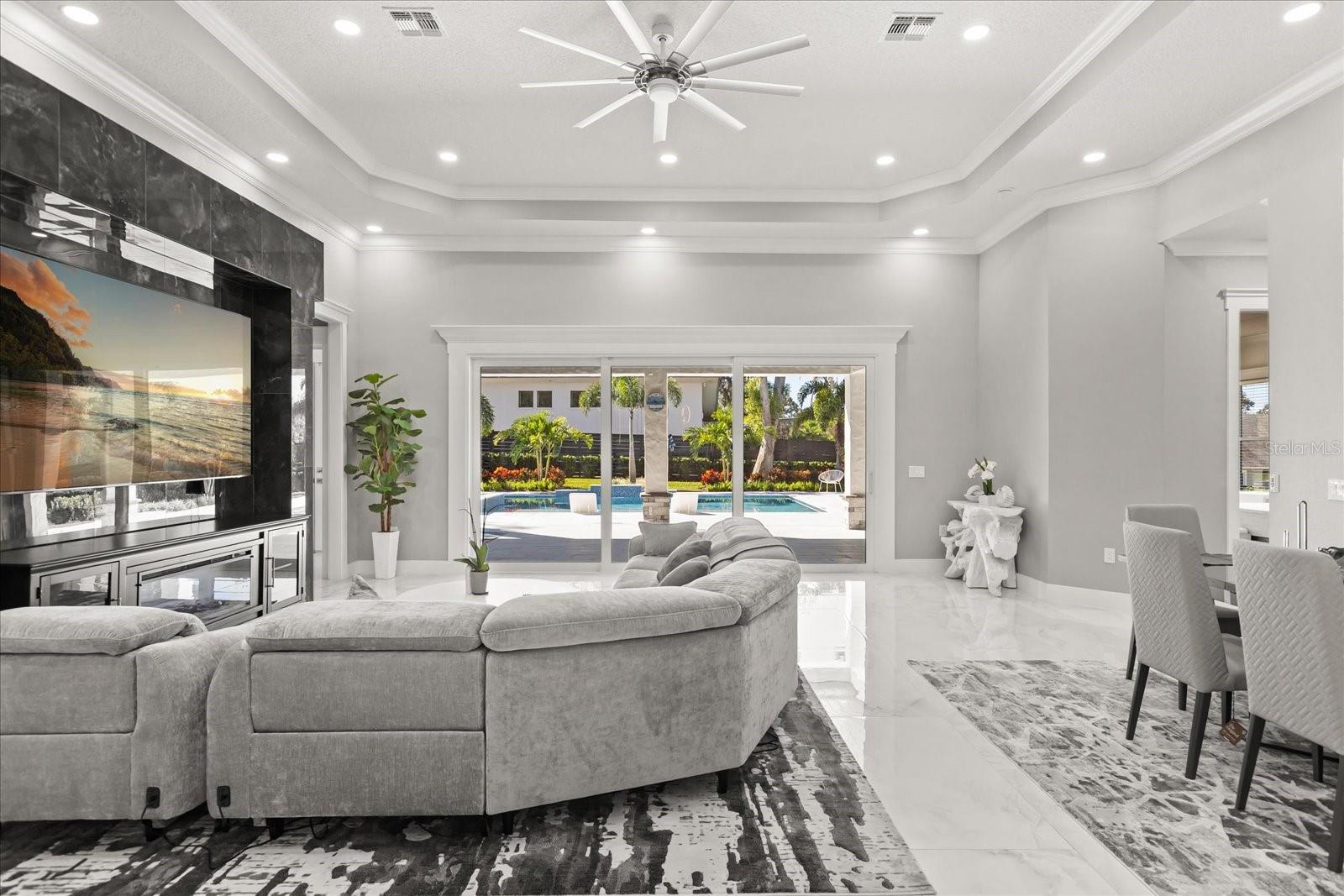 CAMPHORWOOD SHORES - Residential