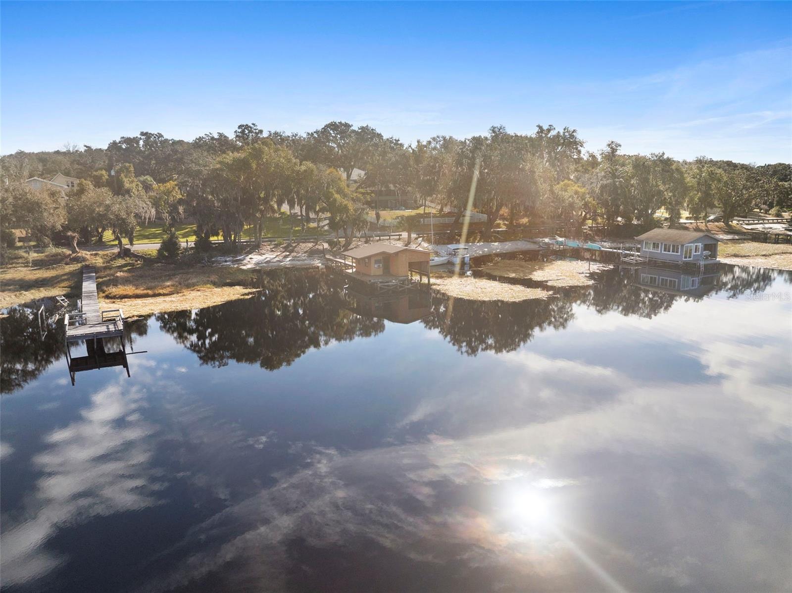 CAMPHORWOOD SHORES - Residential