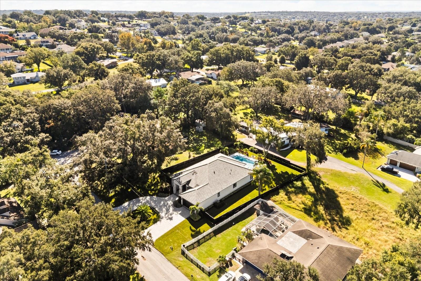 CAMPHORWOOD SHORES - Residential