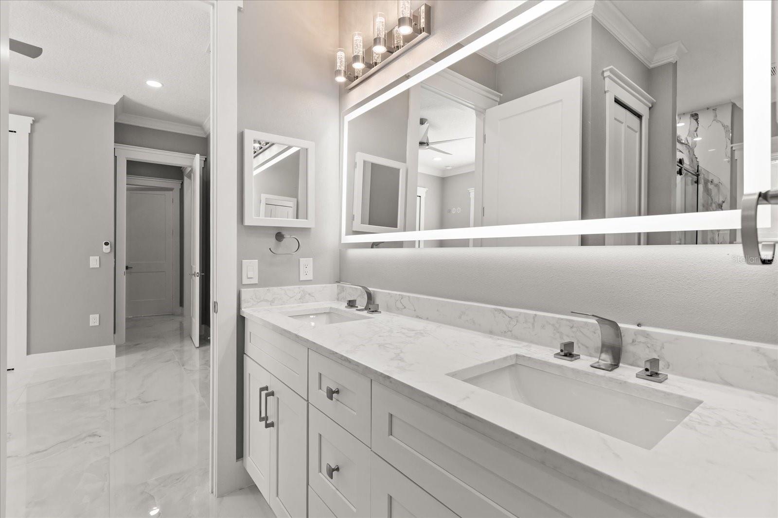 CAMPHORWOOD SHORES - Residential