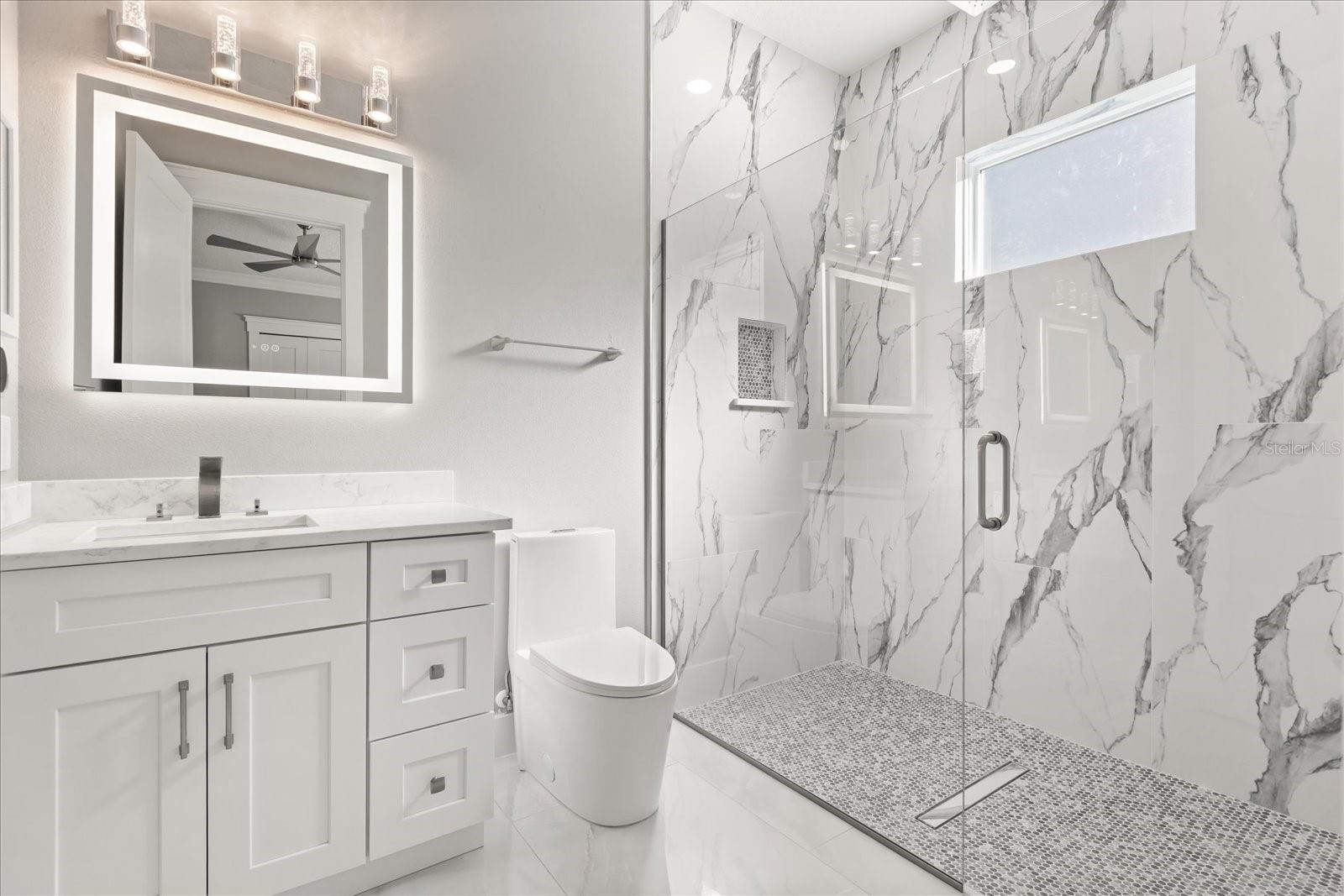 CAMPHORWOOD SHORES - Residential