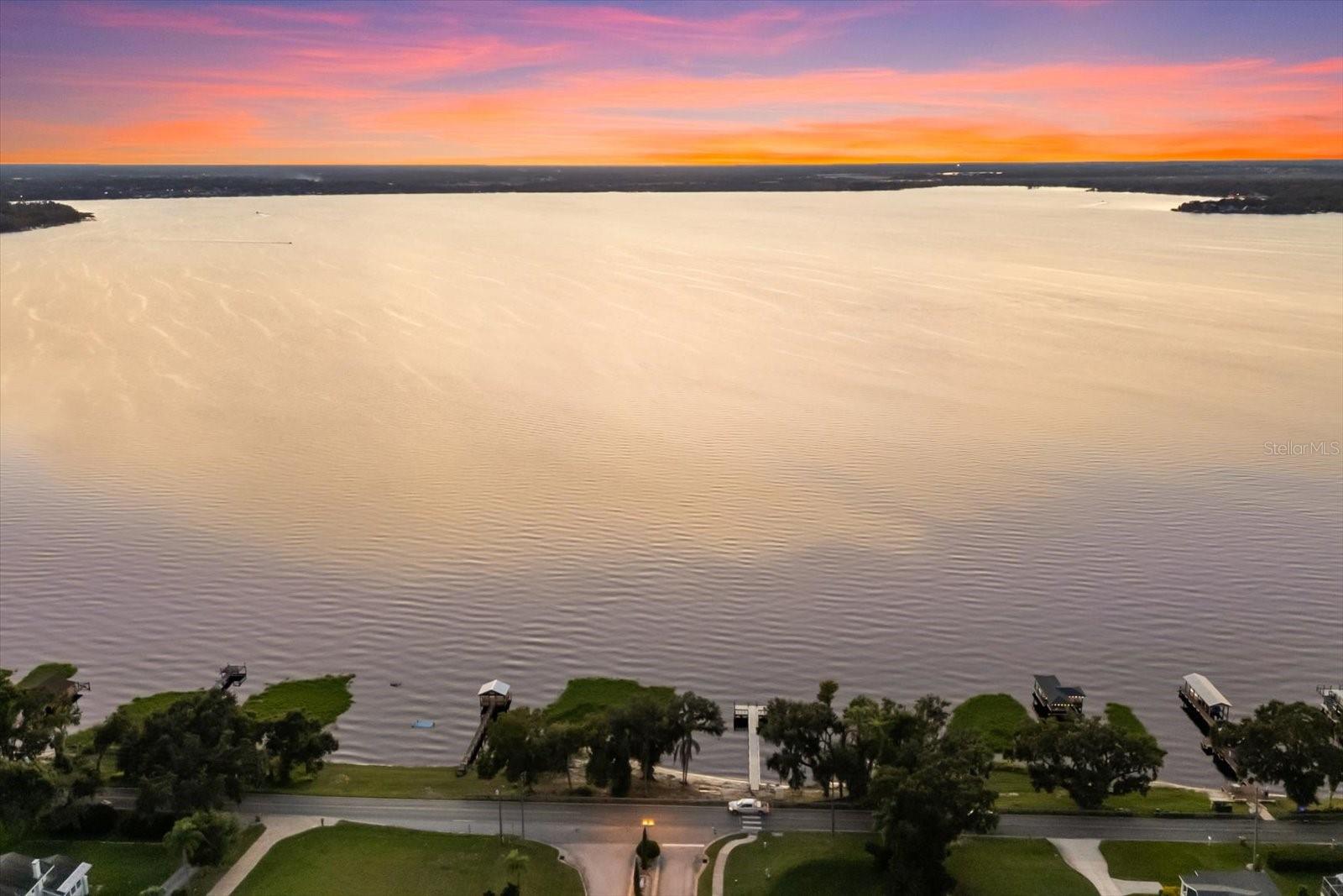 CAMPHORWOOD SHORES - Residential