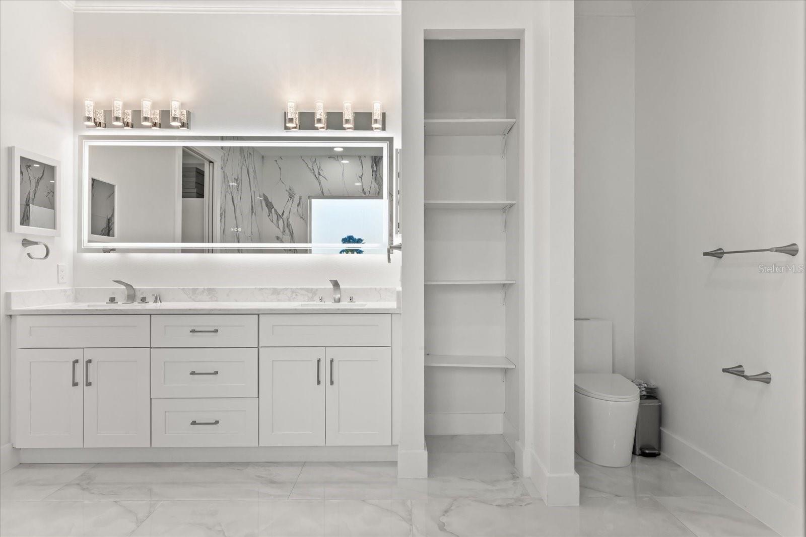 CAMPHORWOOD SHORES - Residential