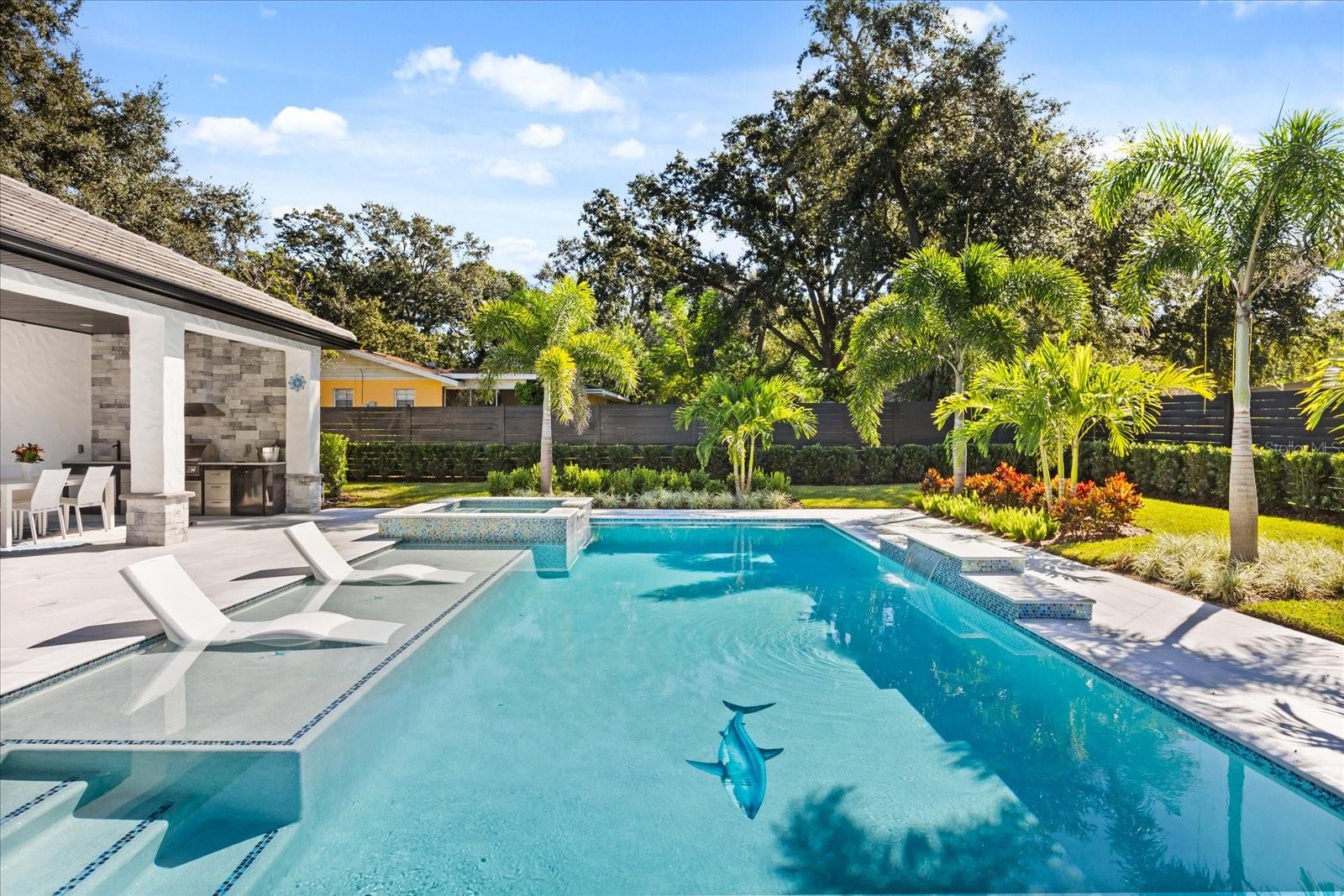 CAMPHORWOOD SHORES - Residential