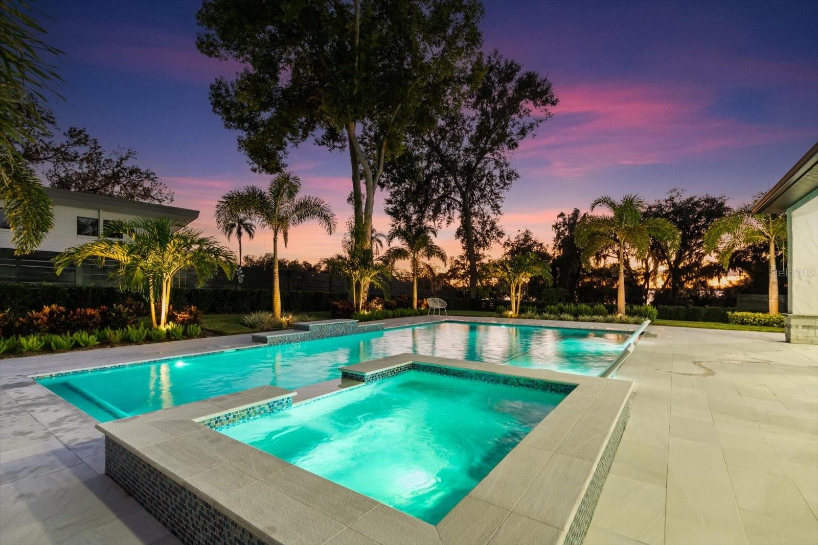 CAMPHORWOOD SHORES - Residential