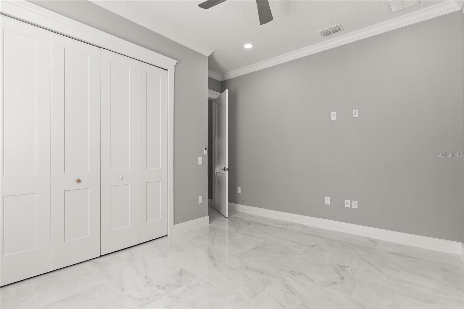 CAMPHORWOOD SHORES - Residential