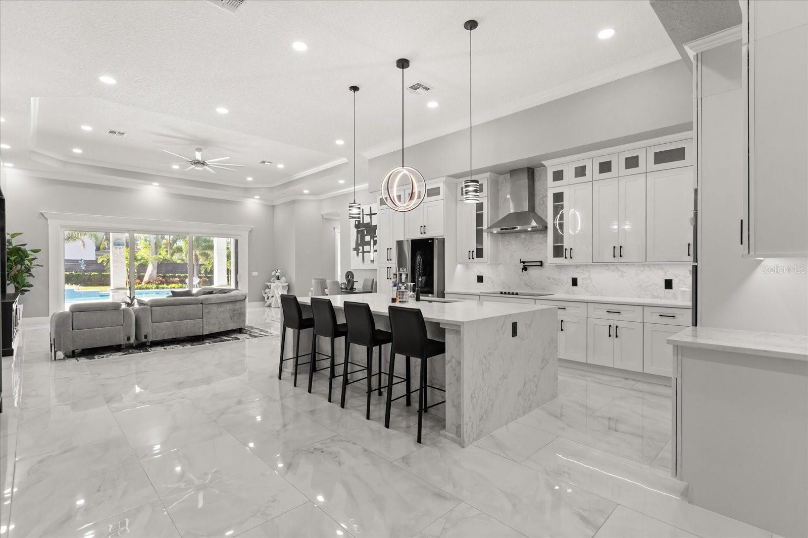 CAMPHORWOOD SHORES - Residential