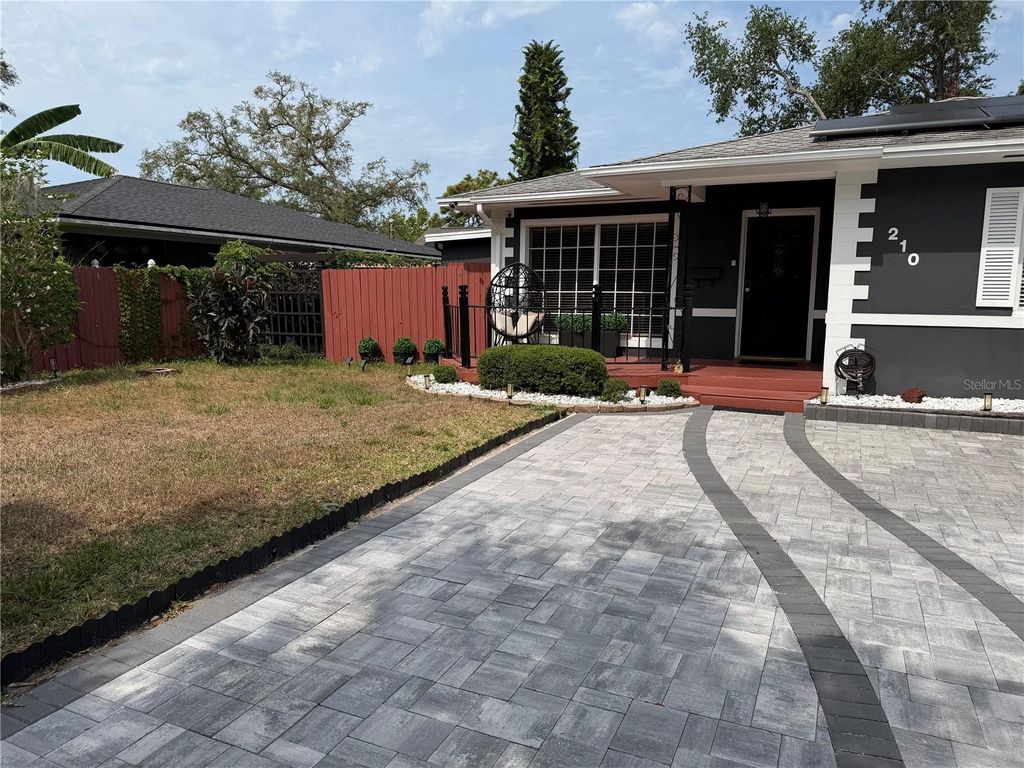 Photo of 210 49th Street N, St Petersburg, FL 33710 (MLS # TB8509908)