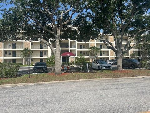 7461 W COUNTRY CLUB DRIVE N 201 SARASOTA FL 34243
