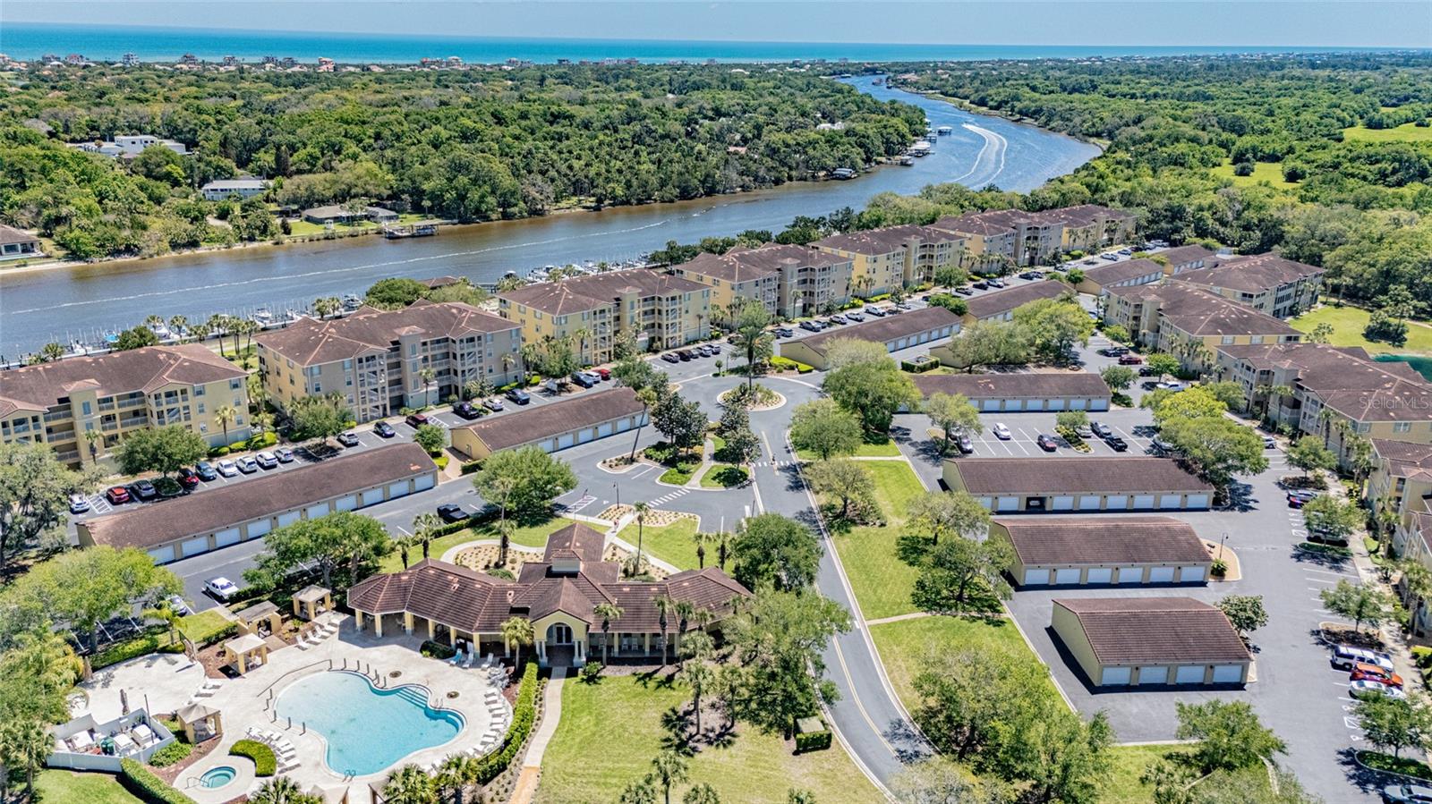 CANOPY WALK - Residential