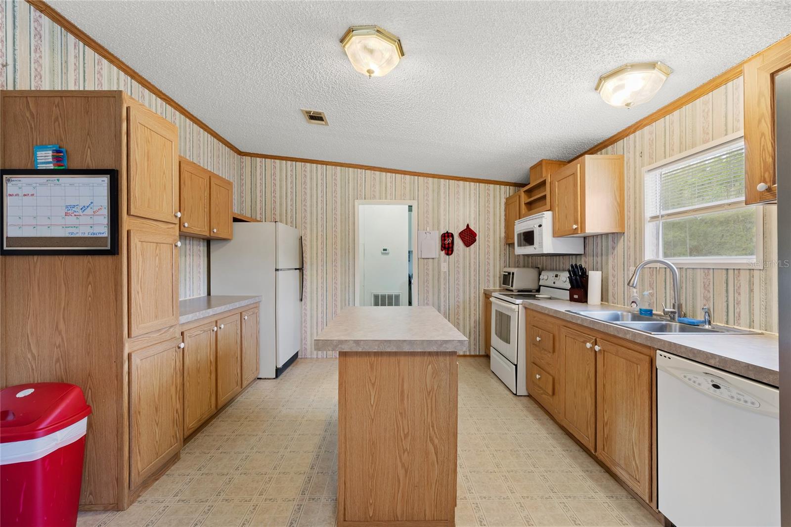 EAST ORLANDO ESTATES - Residential