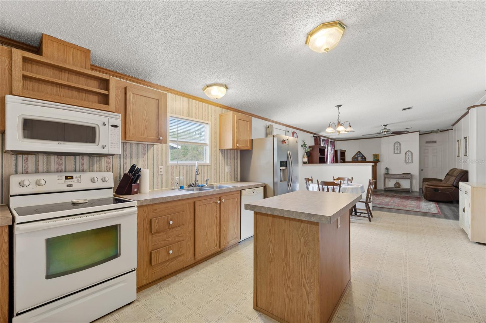 EAST ORLANDO ESTATES - Residential