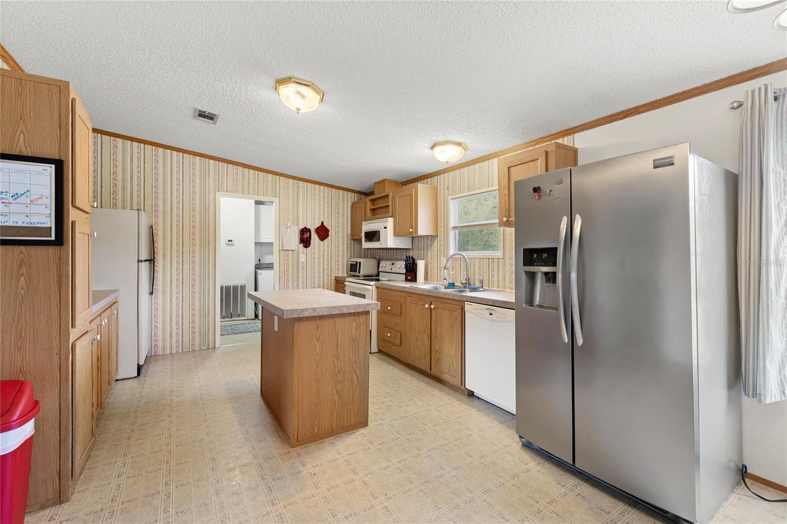 EAST ORLANDO ESTATES - Residential