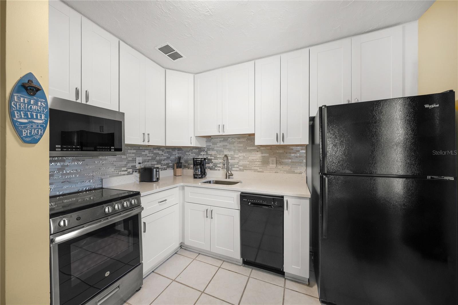 HIGH ACRES - Residential