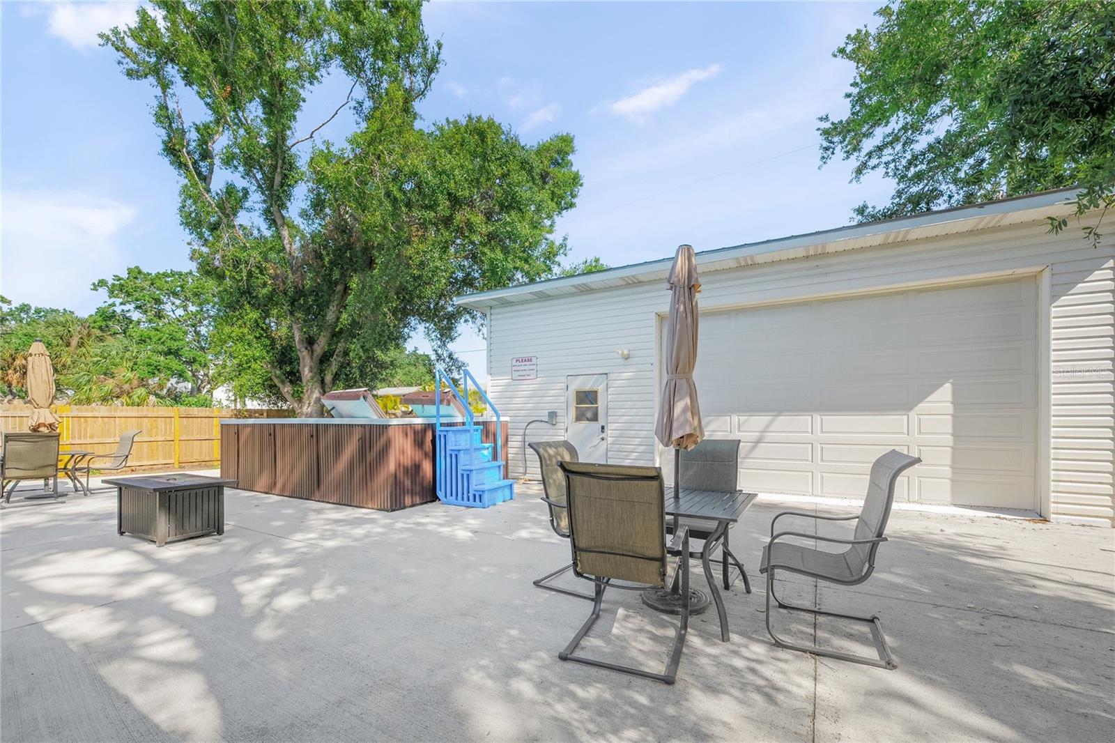 HIGH ACRES - Residential