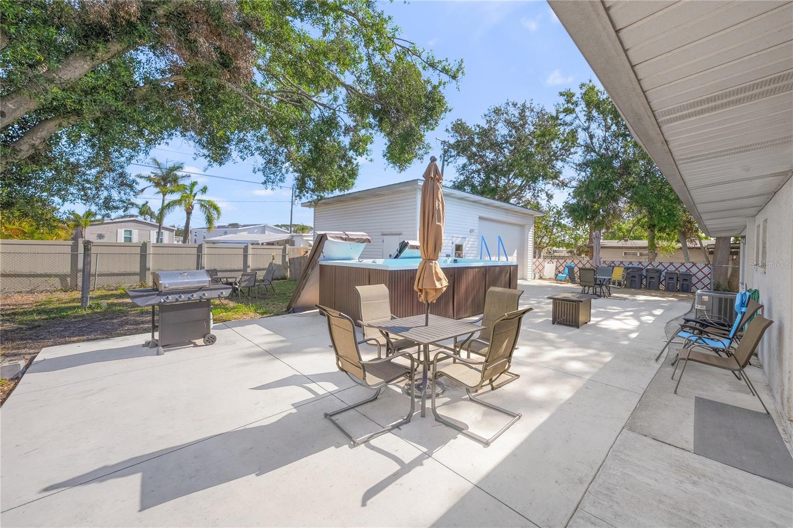 HIGH ACRES - Residential